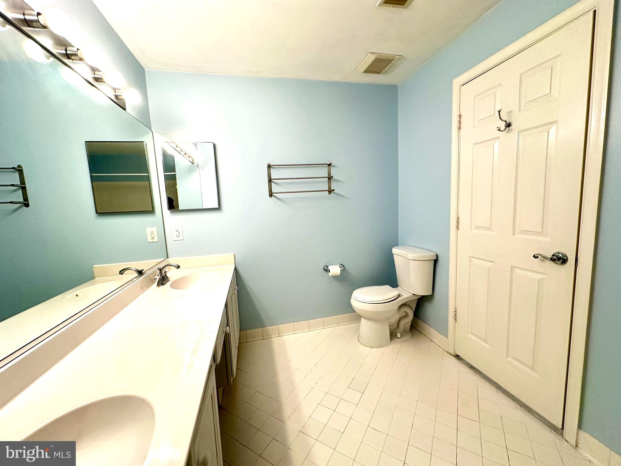 KENTLANDS RIDGE - Residential