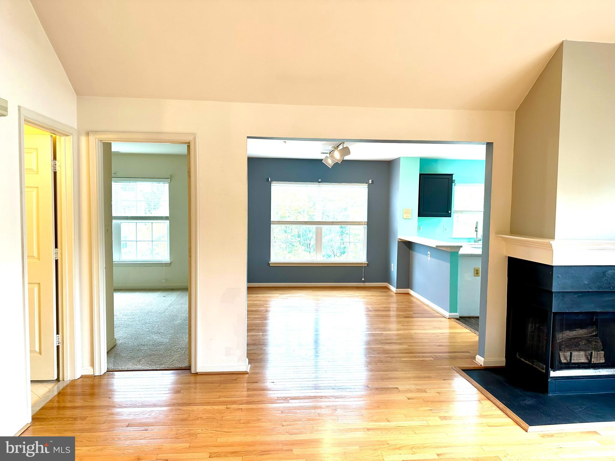 KENTLANDS RIDGE - Residential