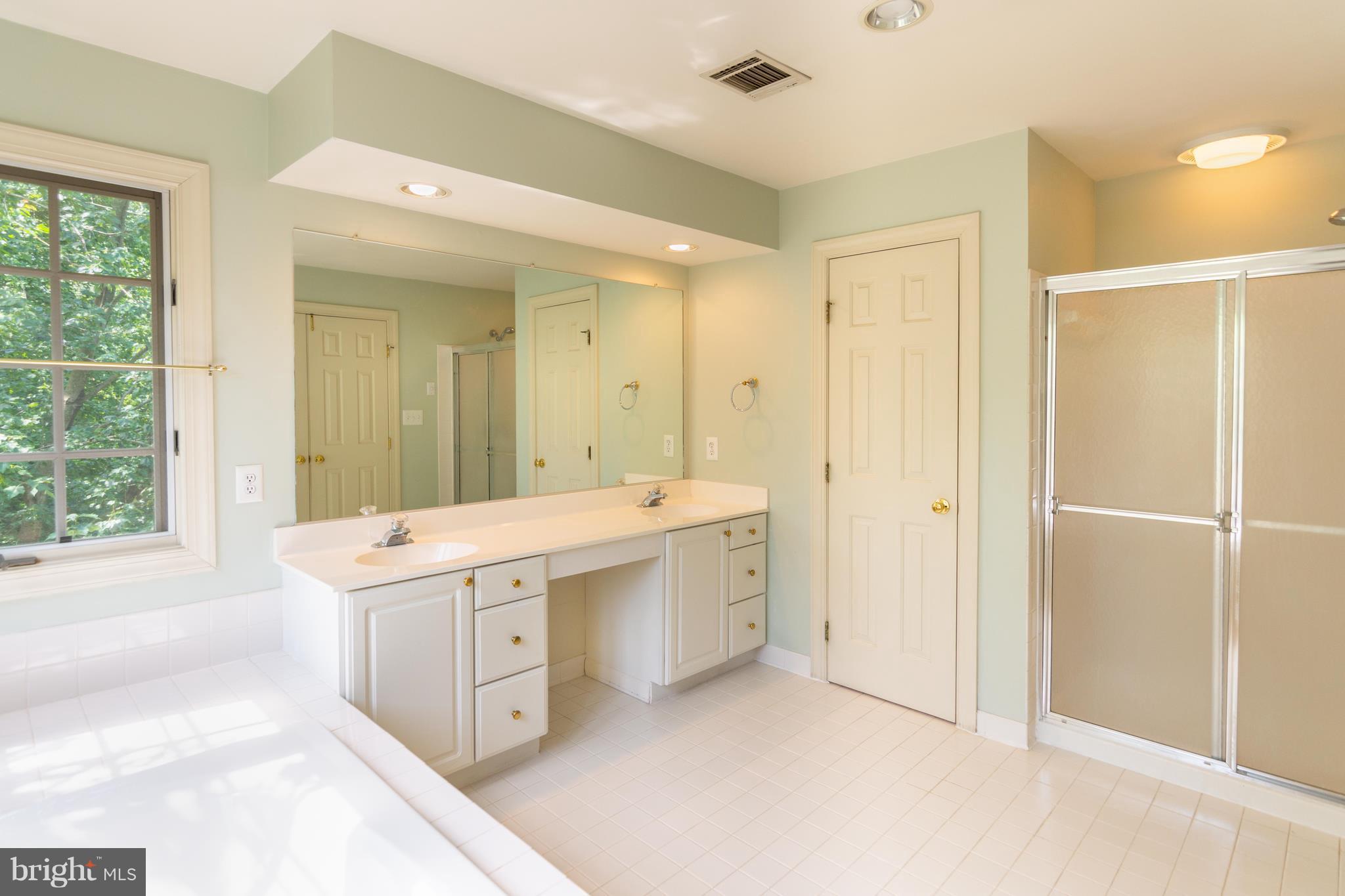 ROSEWOOD - Residential