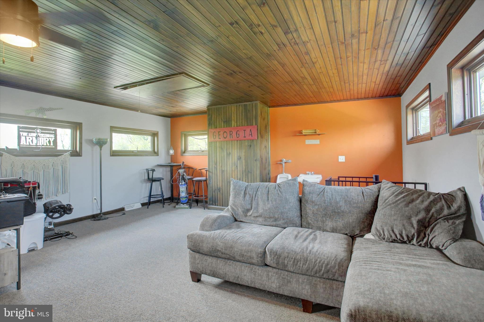 BRIARY RIDGE - Residential