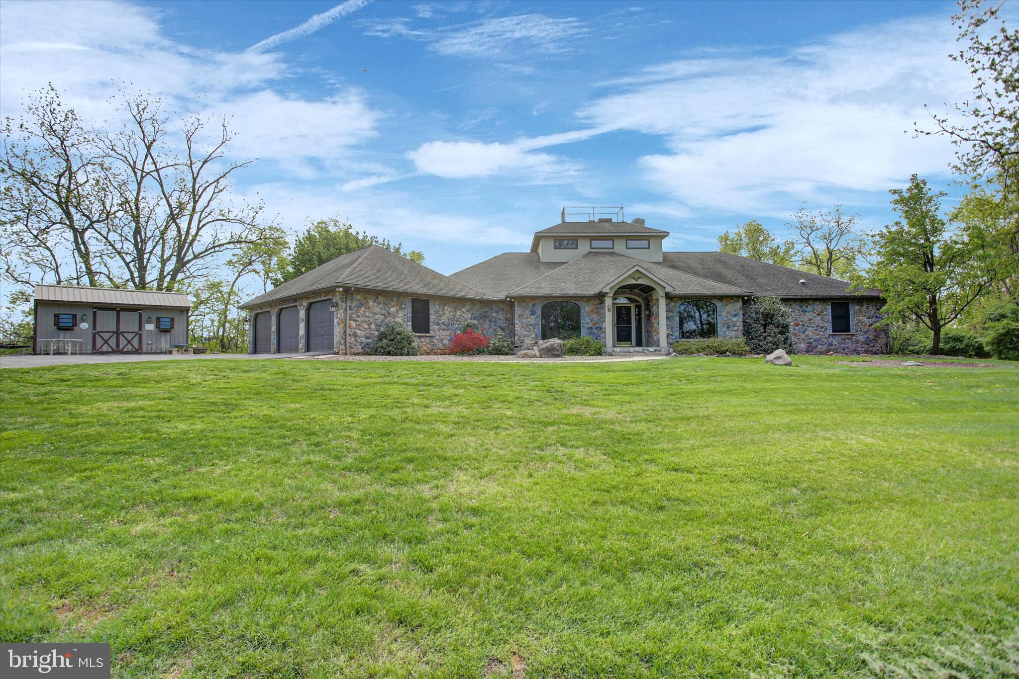 BRIARY RIDGE - Residential