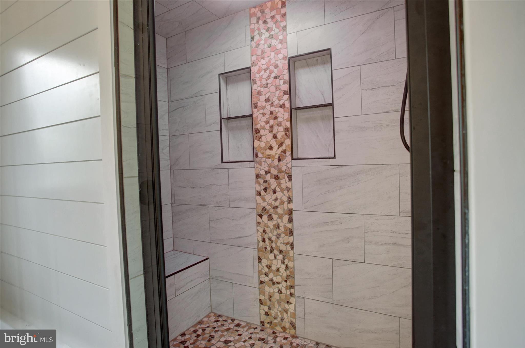 BRIARY RIDGE - Residential