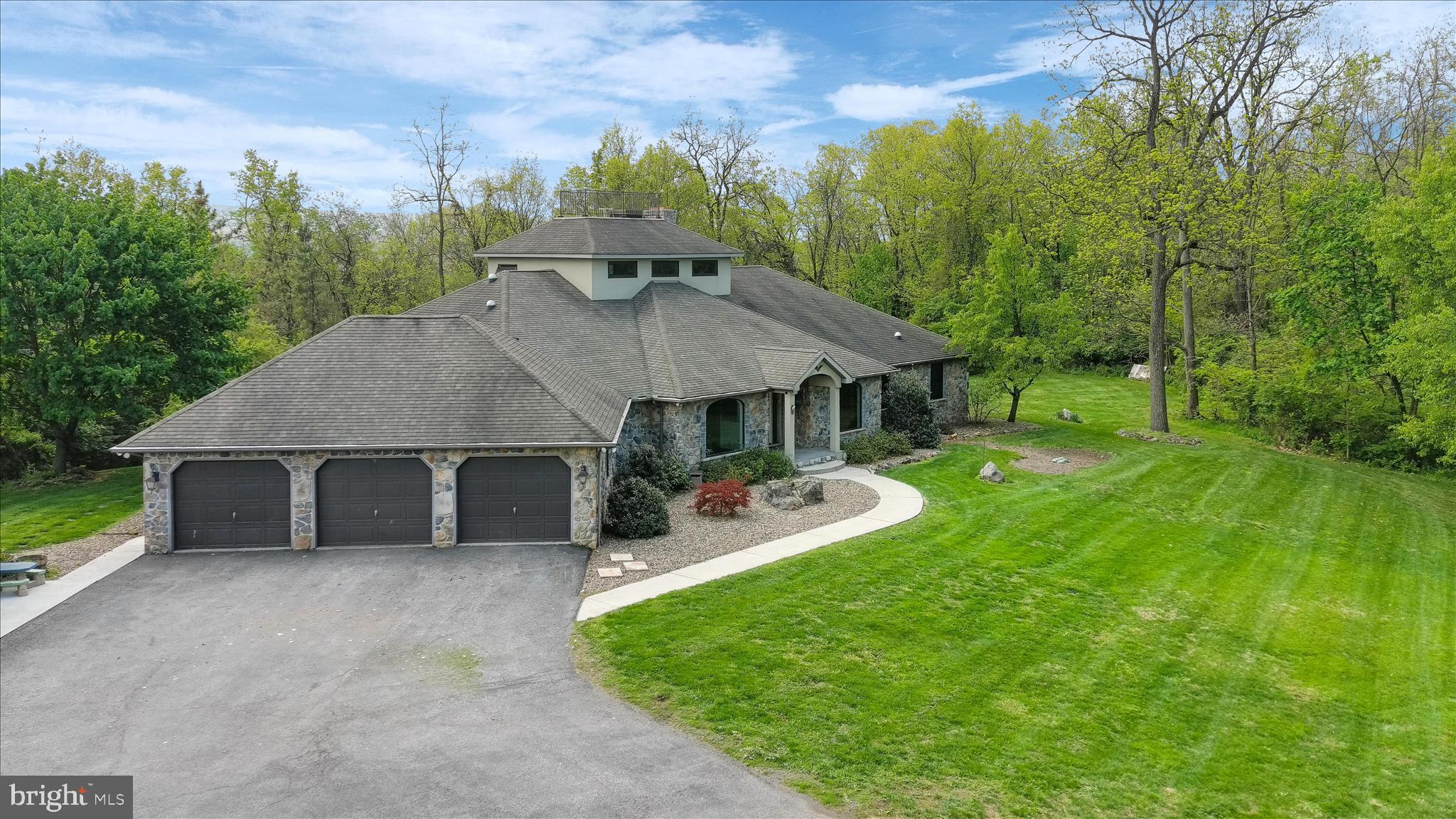 BRIARY RIDGE - Residential