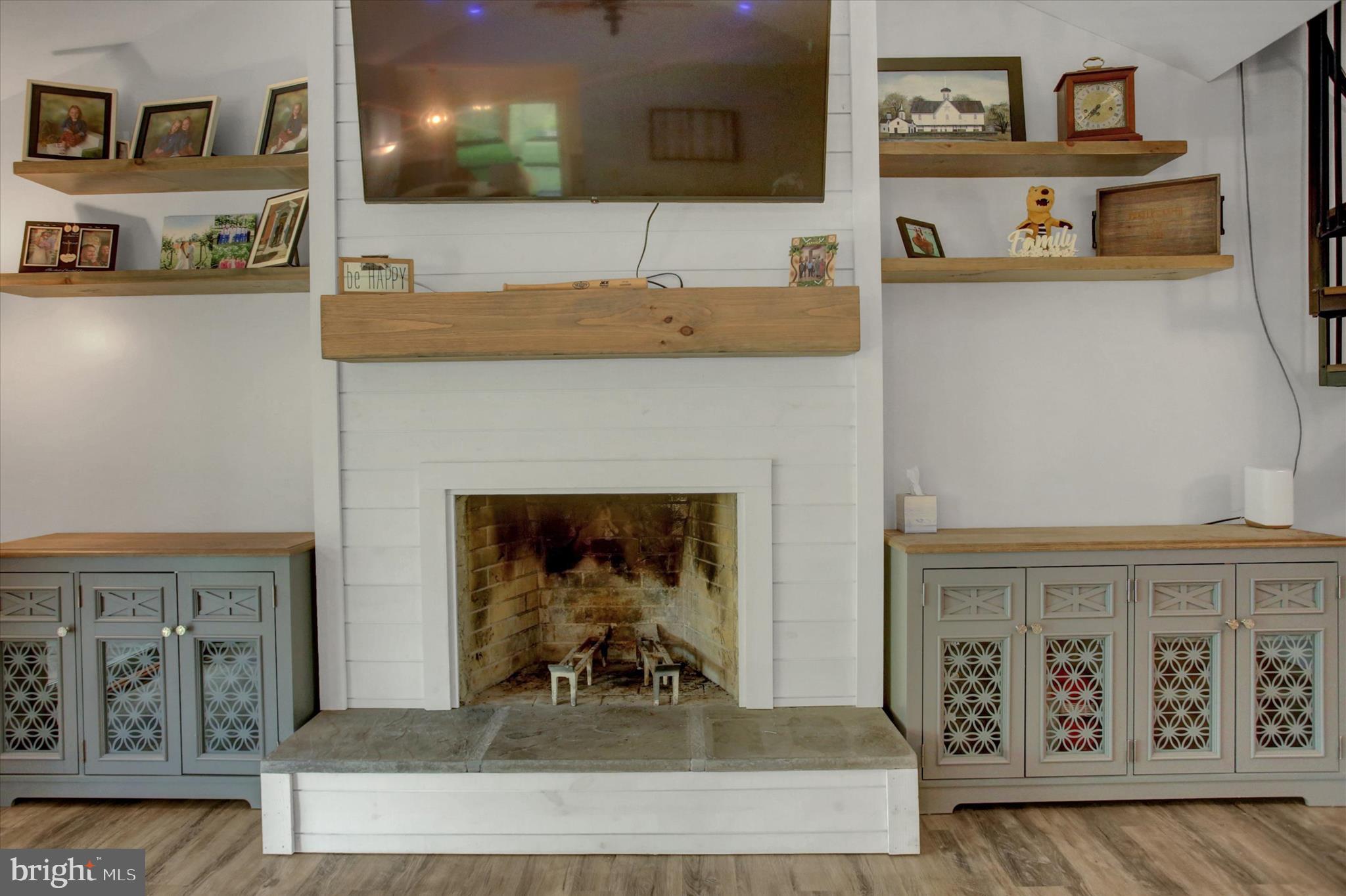 BRIARY RIDGE - Residential