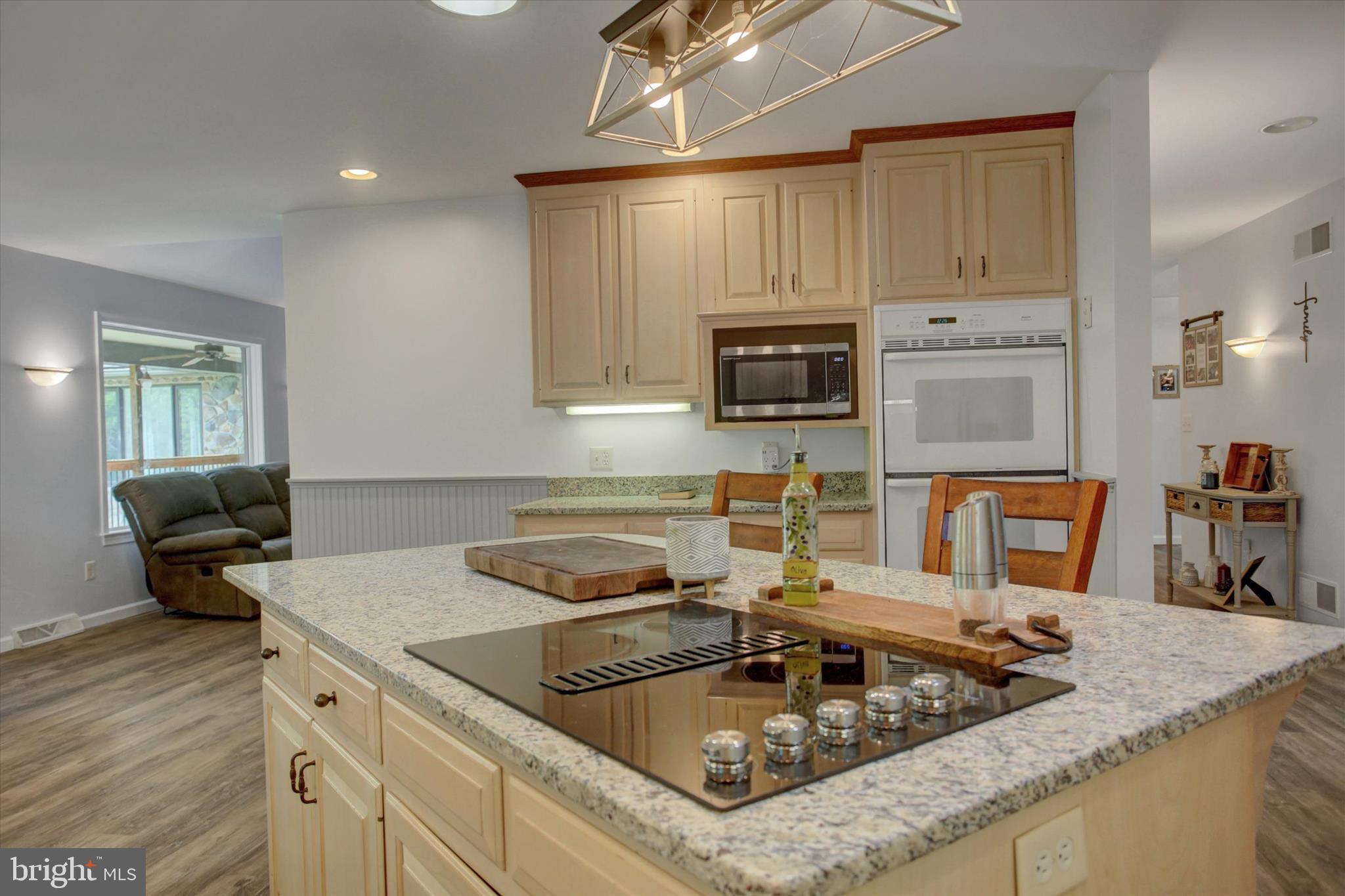 BRIARY RIDGE - Residential