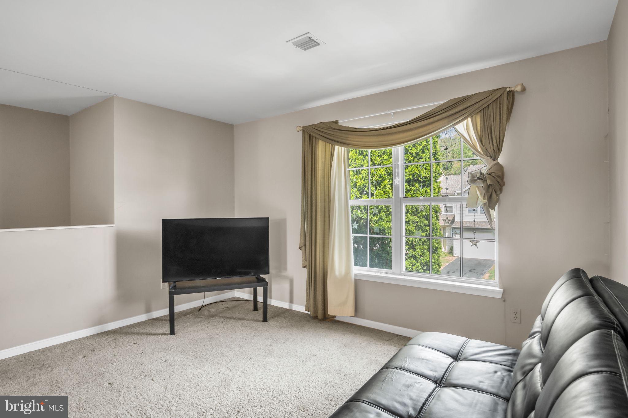 NORTHWOODS CROSSING - Residential