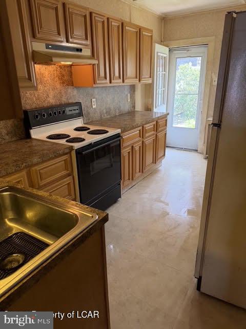 324 E PINE STREET - Photo 4