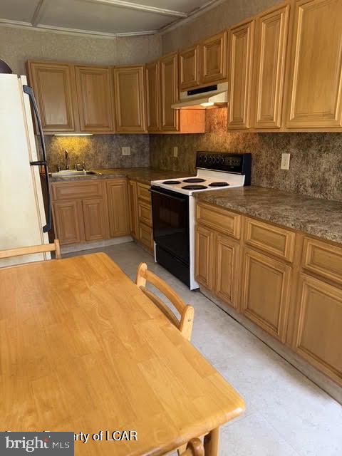324 E PINE STREET - Photo 3