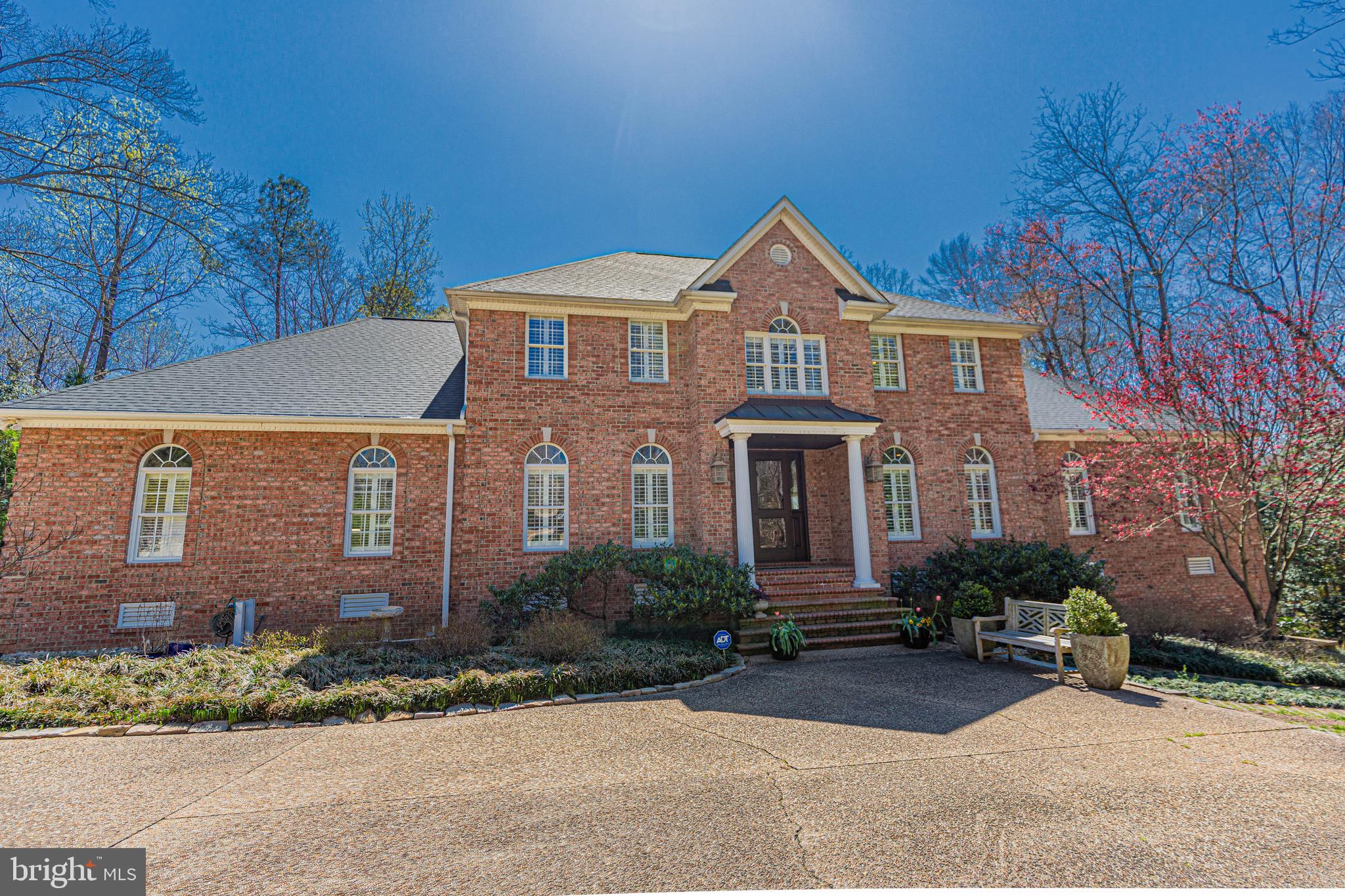 SHELTON POINTE - Residential