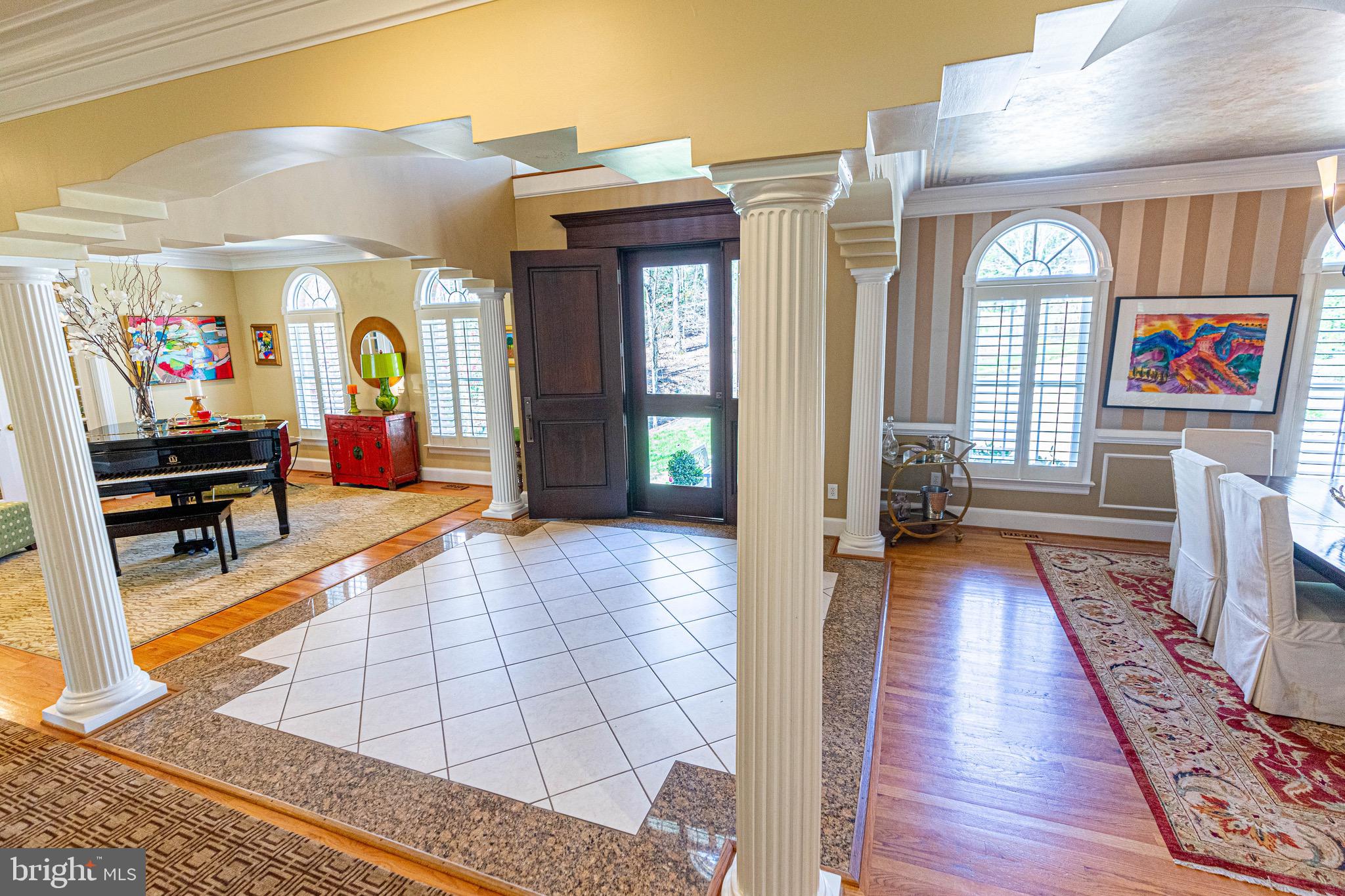 SHELTON POINTE - Residential