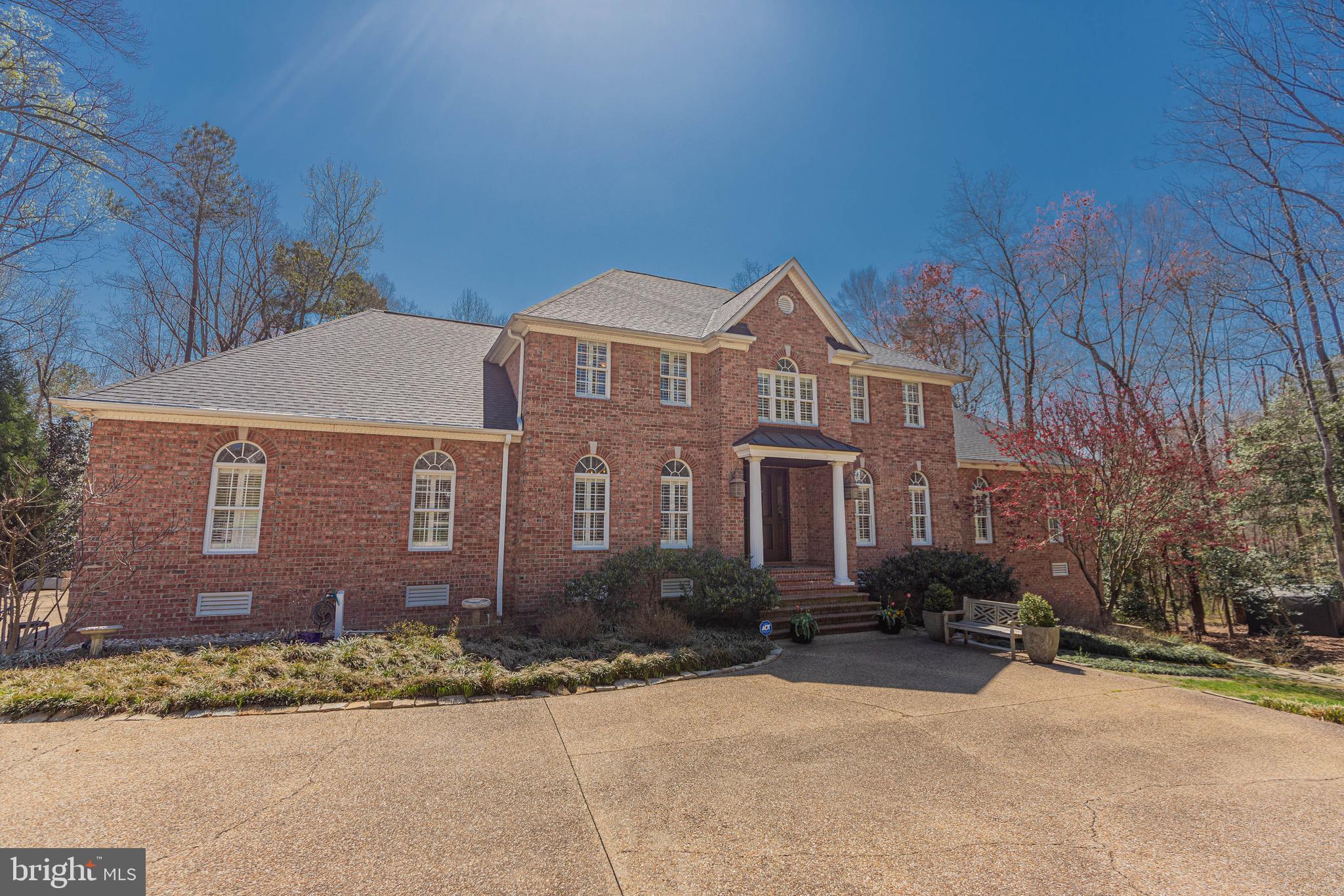 SHELTON POINTE - Residential