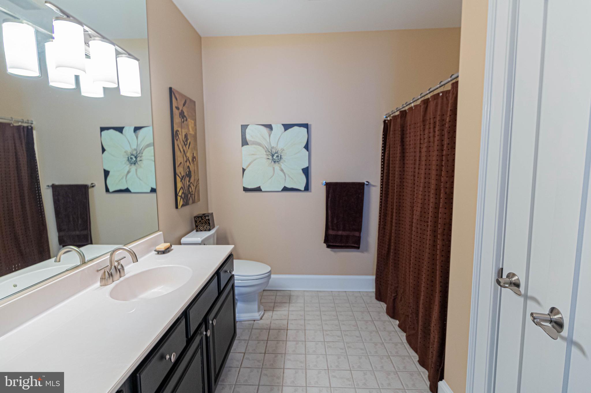 SHELTON POINTE - Residential