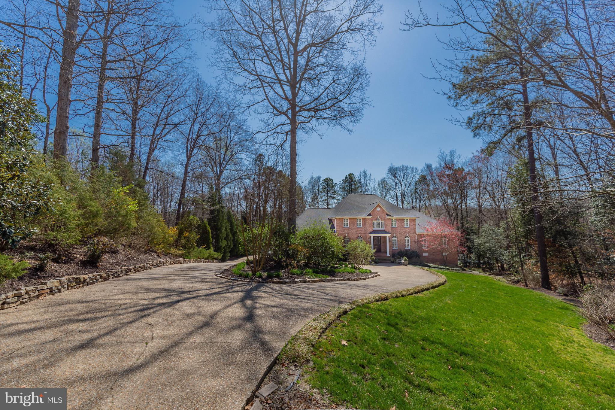 SHELTON POINTE - Residential