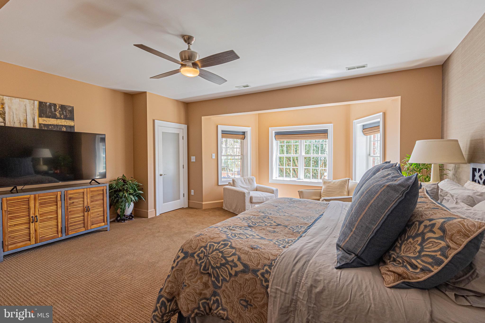 SHELTON POINTE - Residential