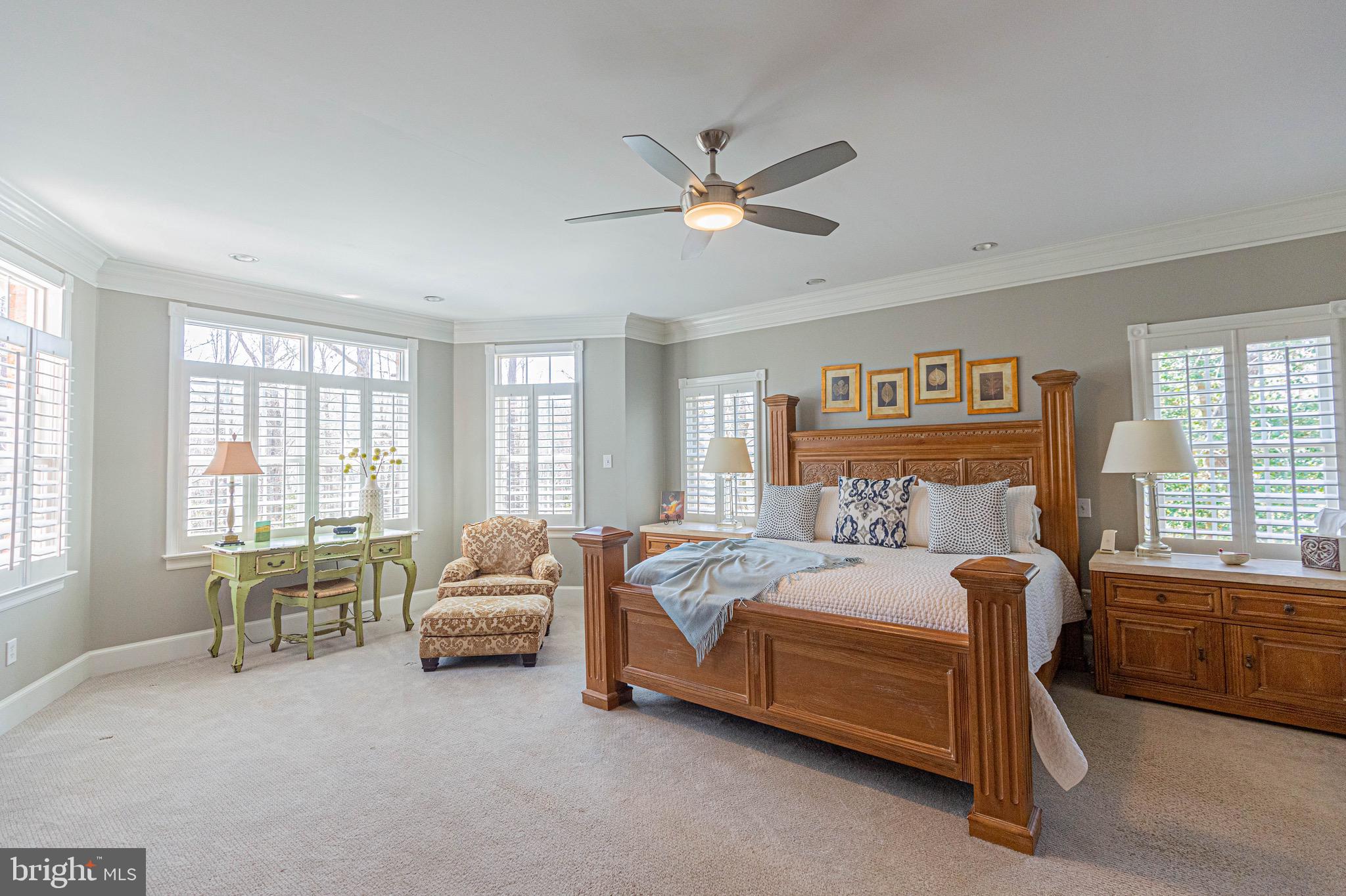 SHELTON POINTE - Residential