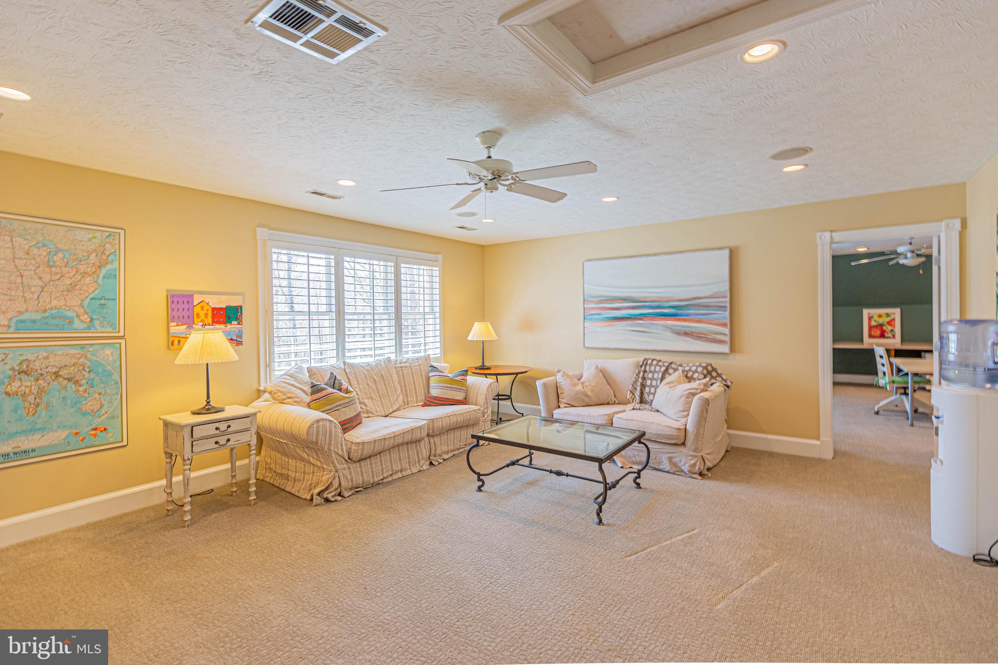 SHELTON POINTE - Residential