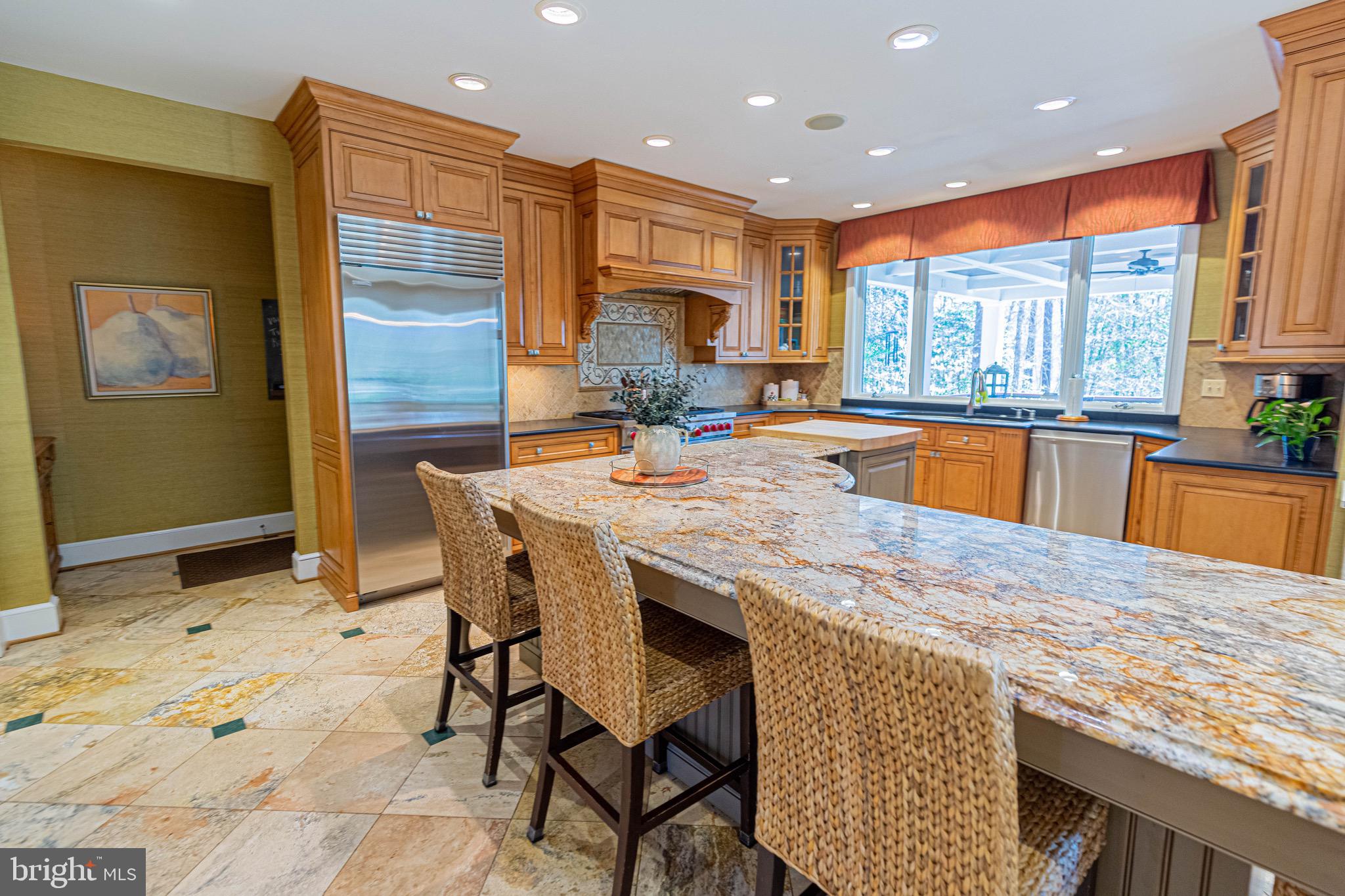 SHELTON POINTE - Residential