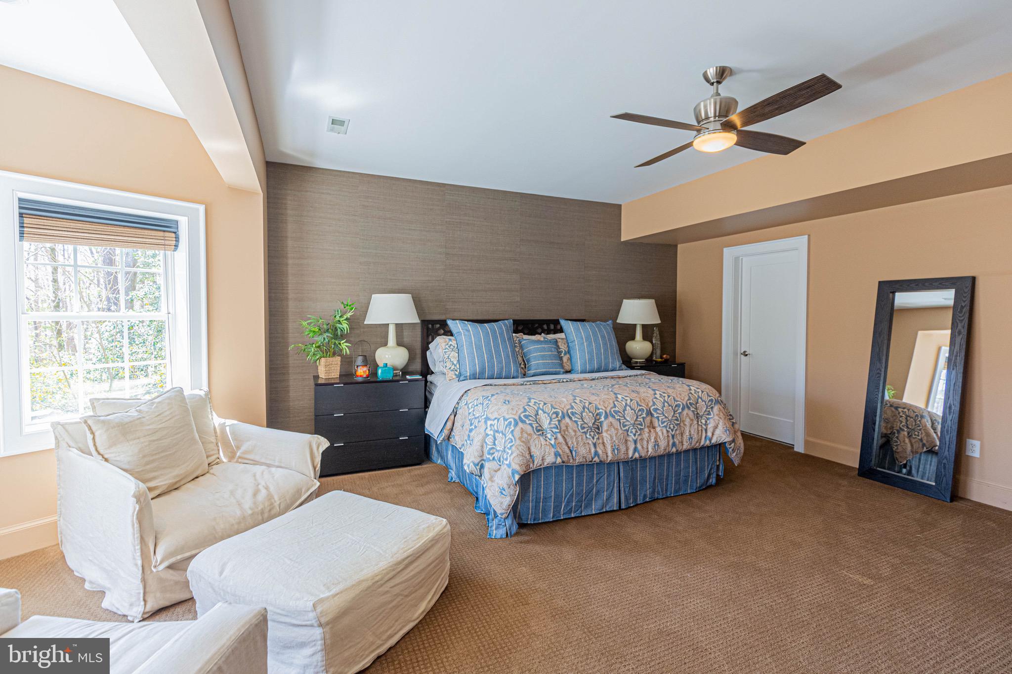 SHELTON POINTE - Residential