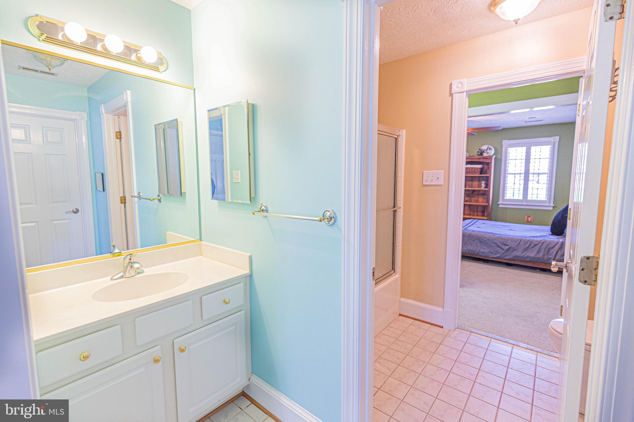 SHELTON POINTE - Residential