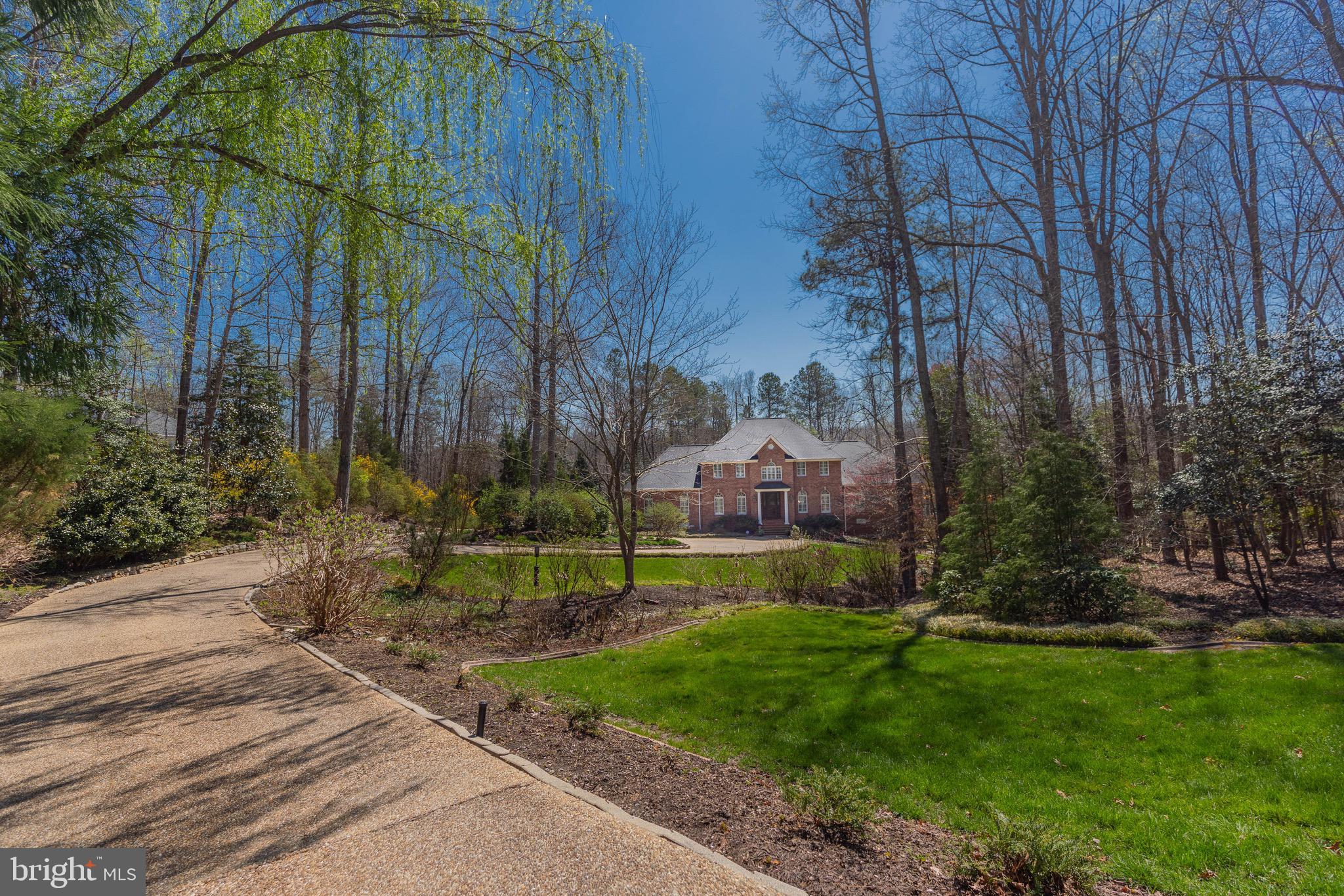 SHELTON POINTE - Residential