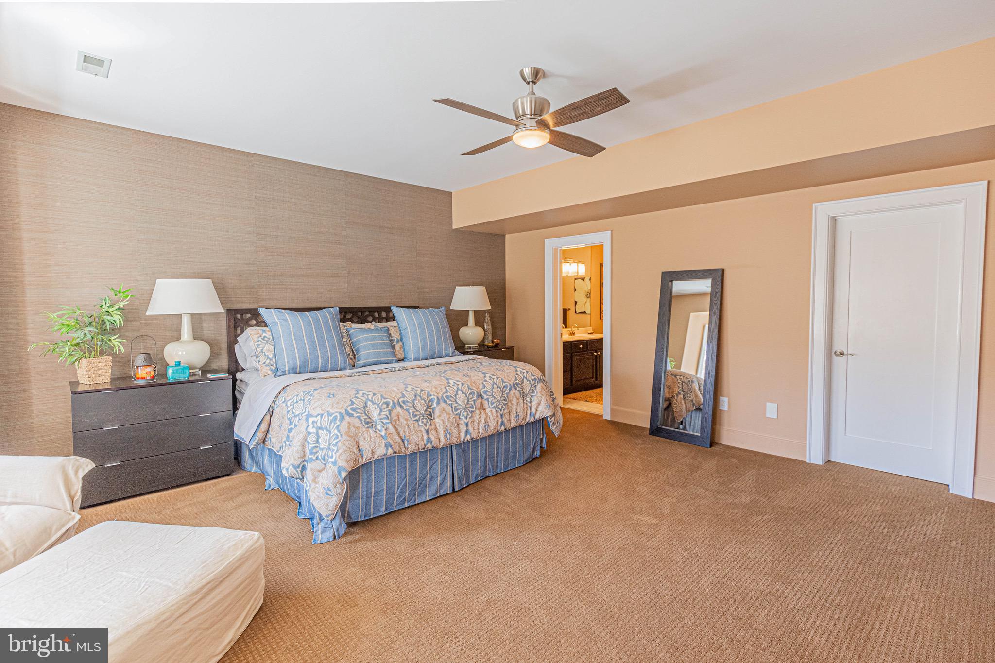 SHELTON POINTE - Residential