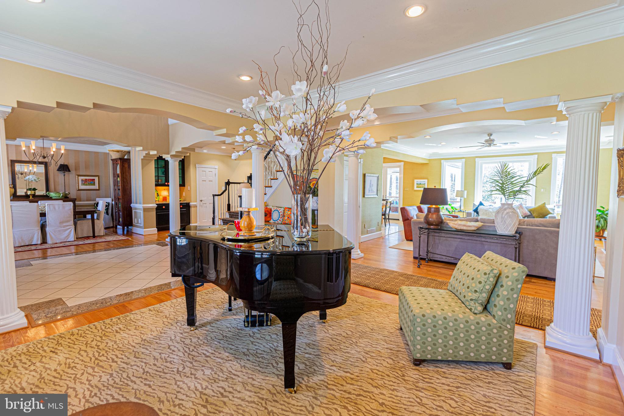 SHELTON POINTE - Residential