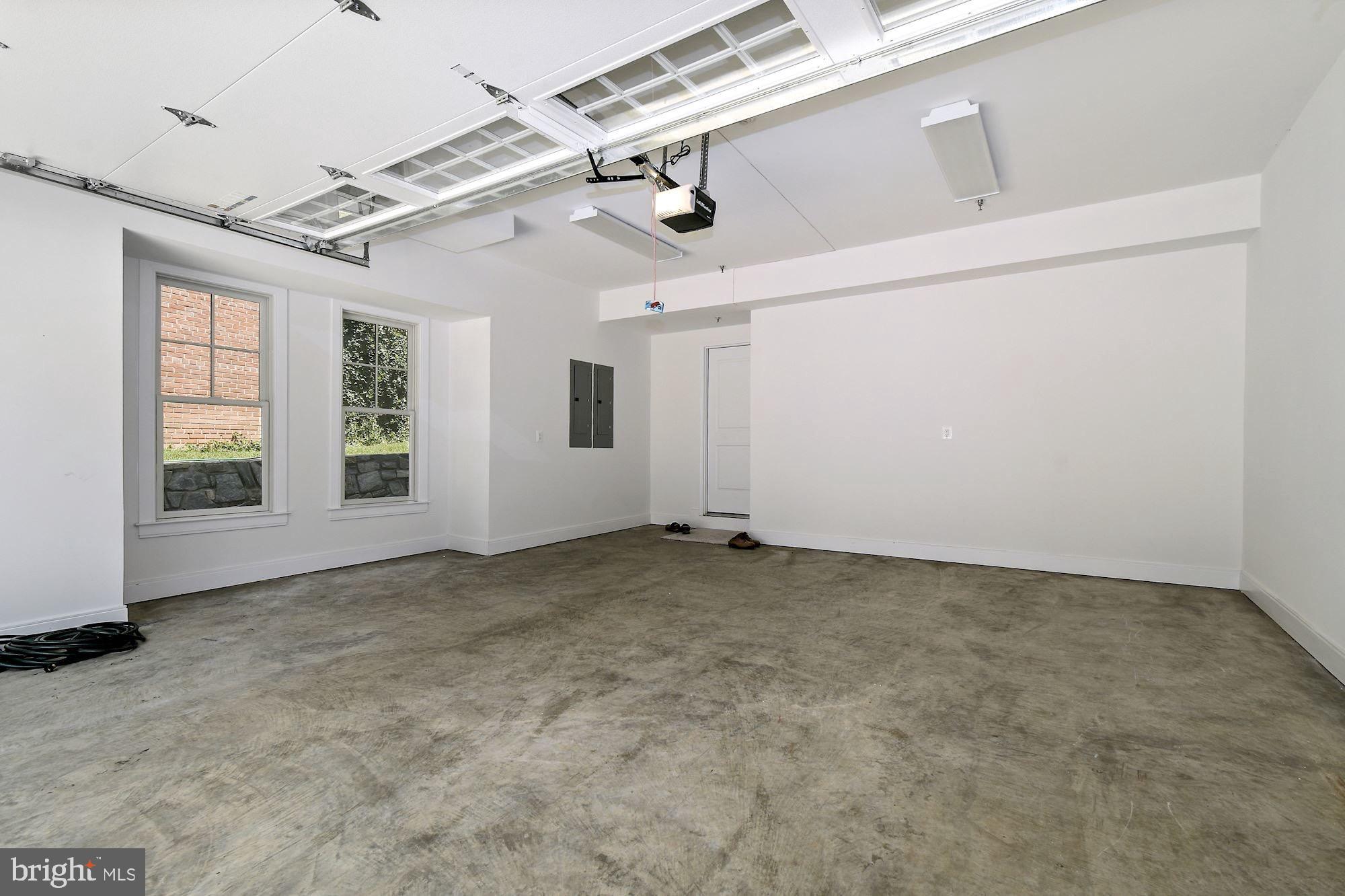 SPRINGFIELD - Residential