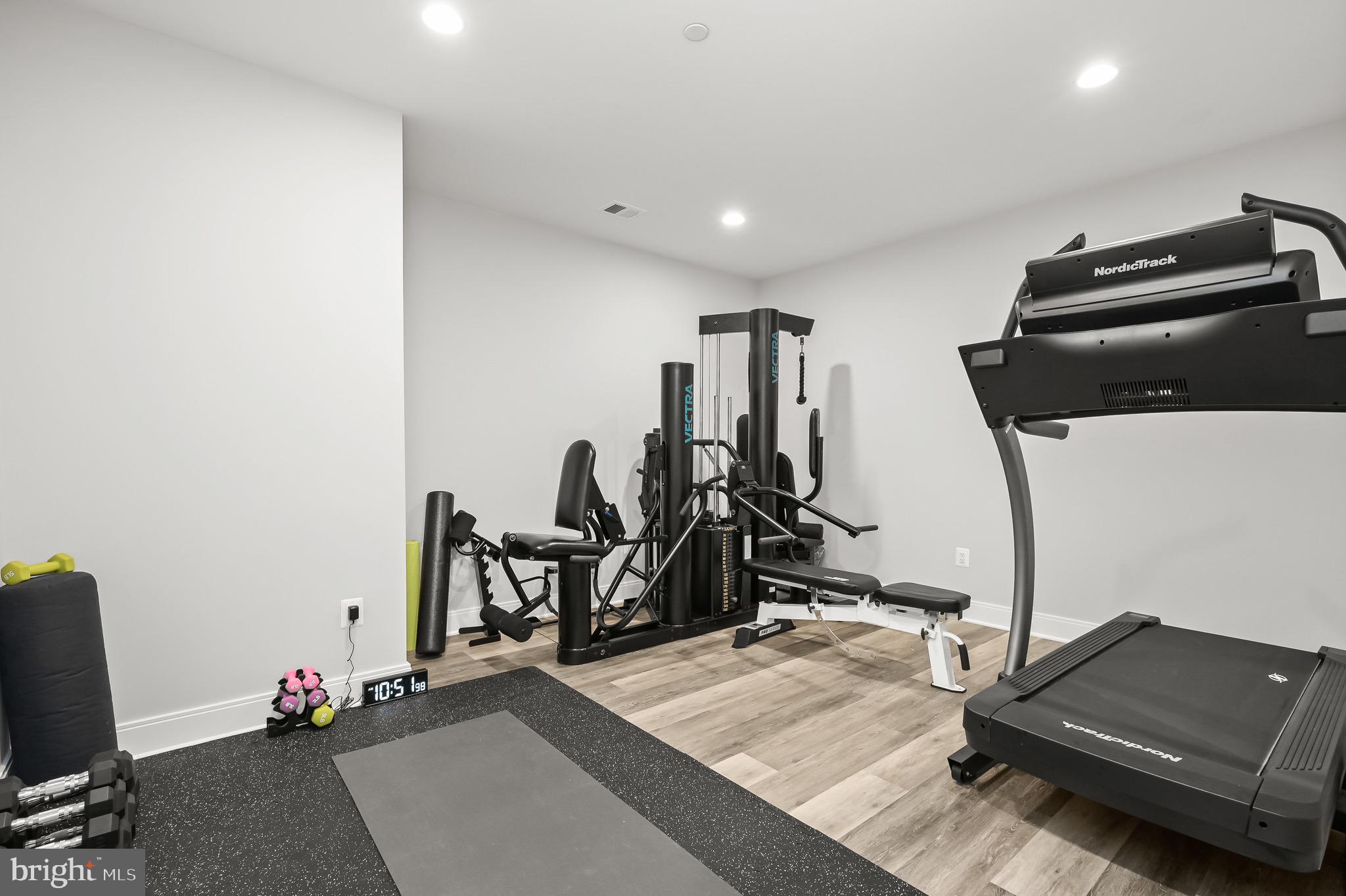 SPRINGFIELD - Residential