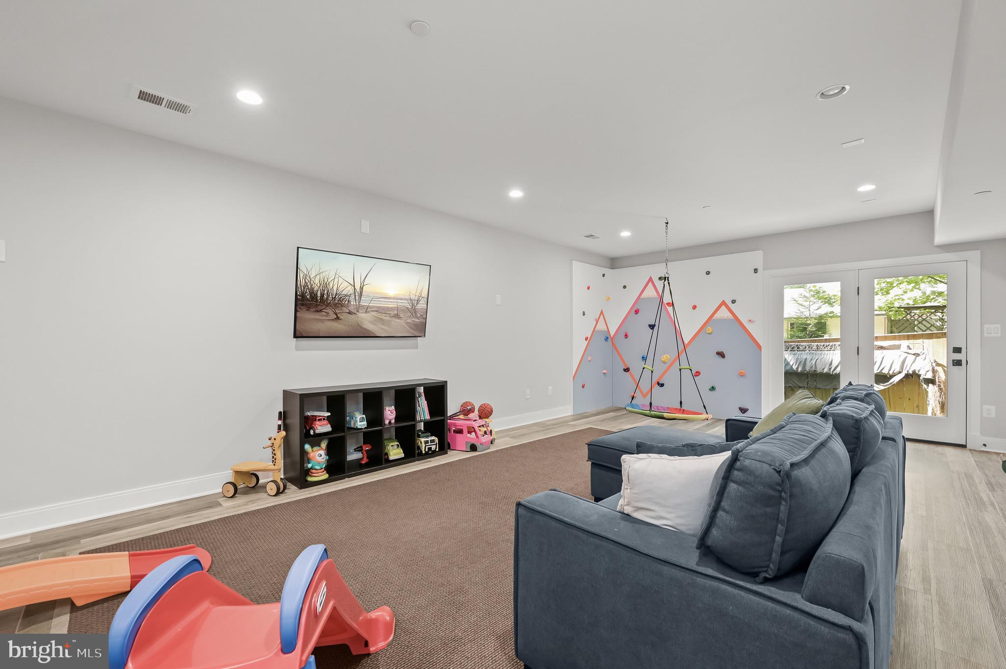 SPRINGFIELD - Residential