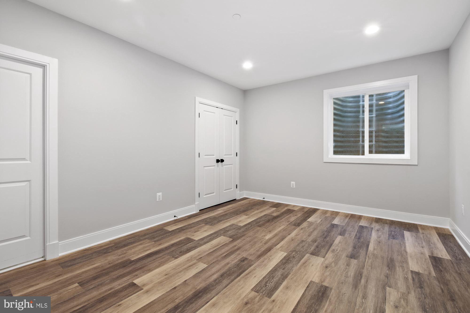 SPRINGFIELD - Residential