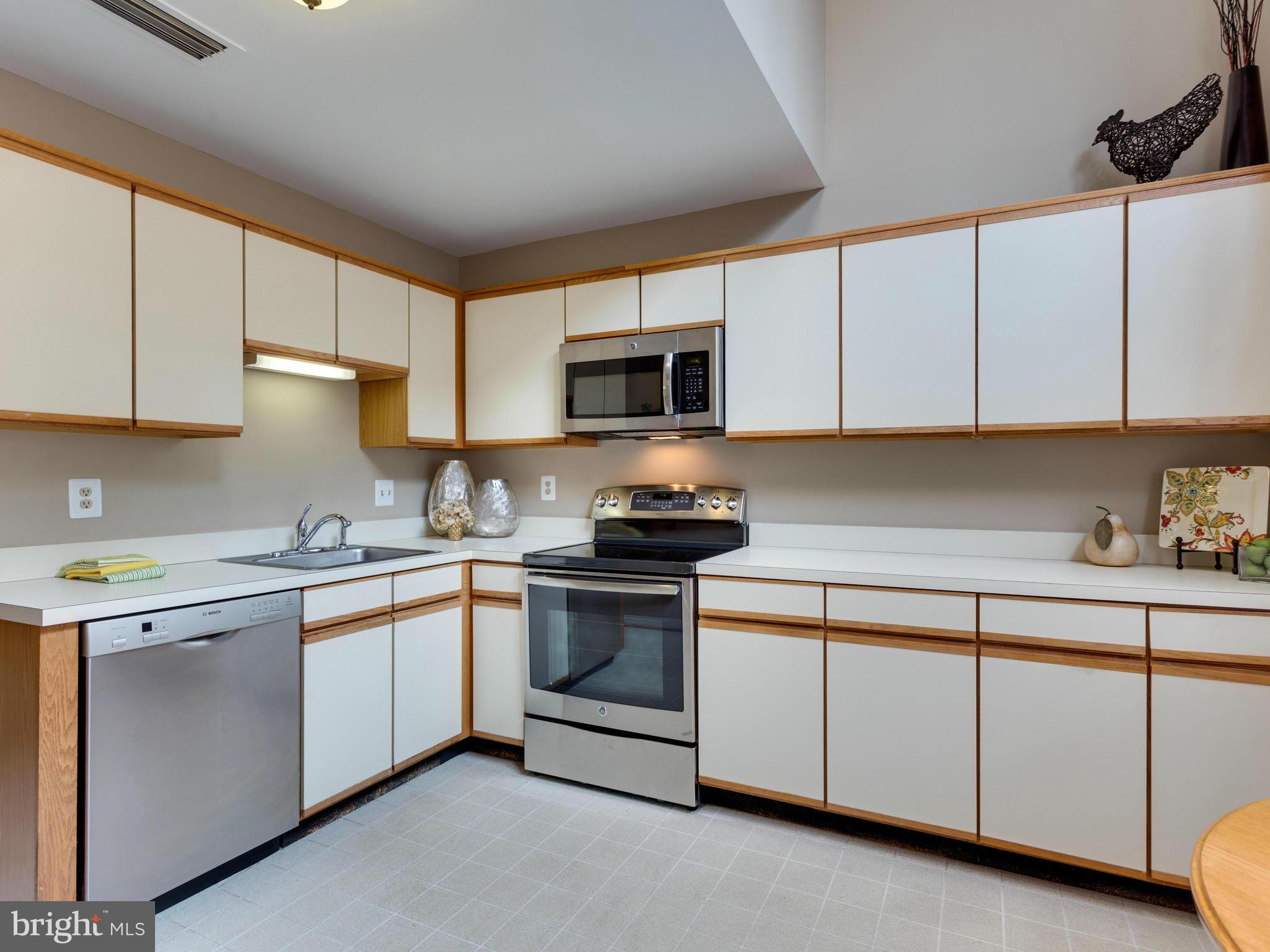 BALLSTON TOWNE WEST - Residential