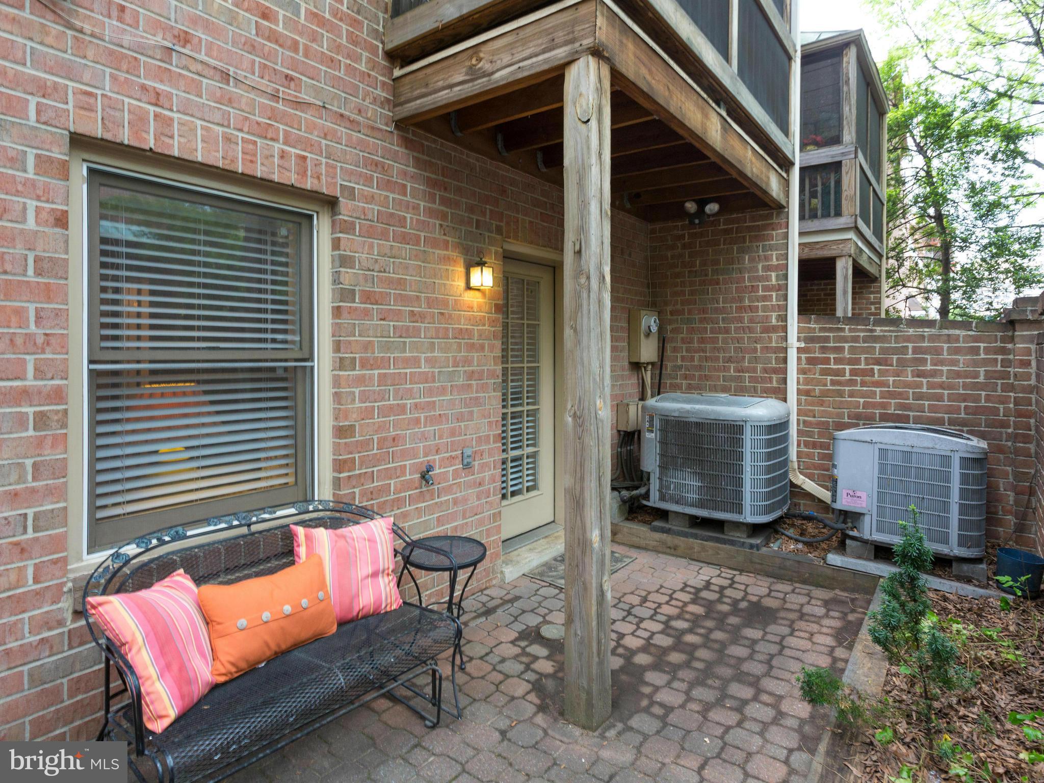 BALLSTON TOWNE WEST - Residential