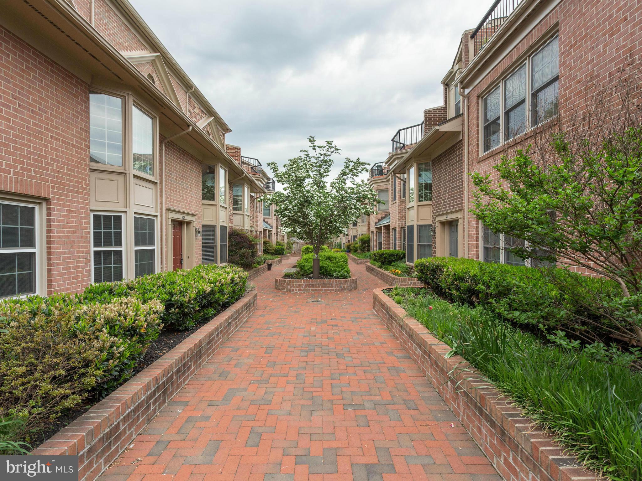 BALLSTON TOWNE WEST - Residential