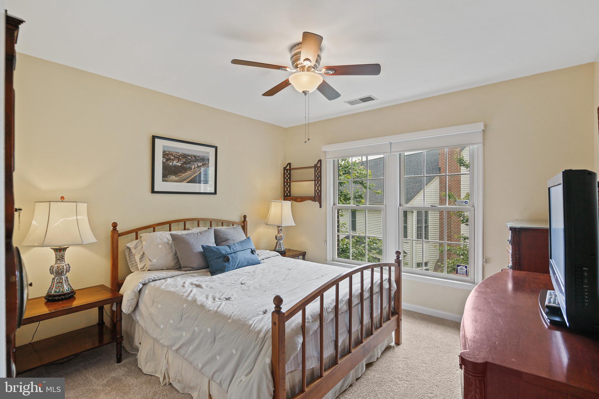 SEMINARY OVERLOOK - Residential