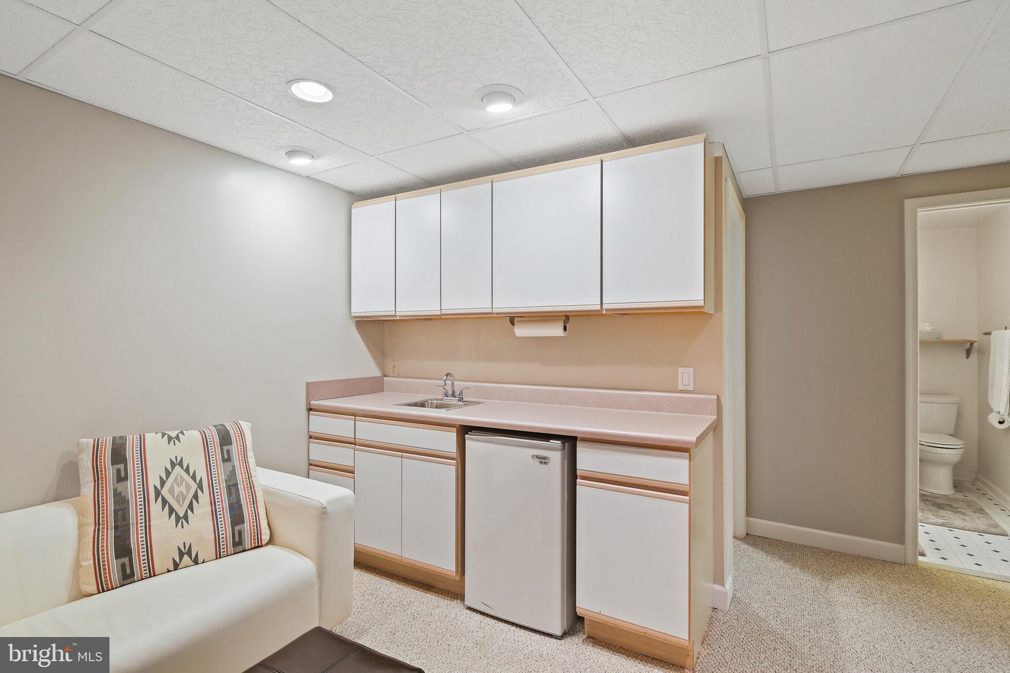 SEMINARY OVERLOOK - Residential