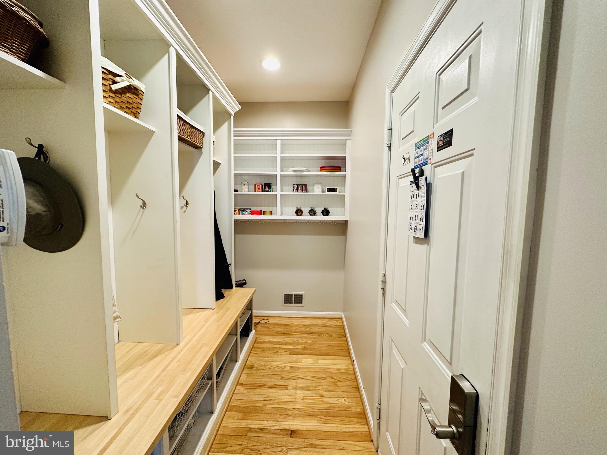 SEMINARY OVERLOOK - Residential