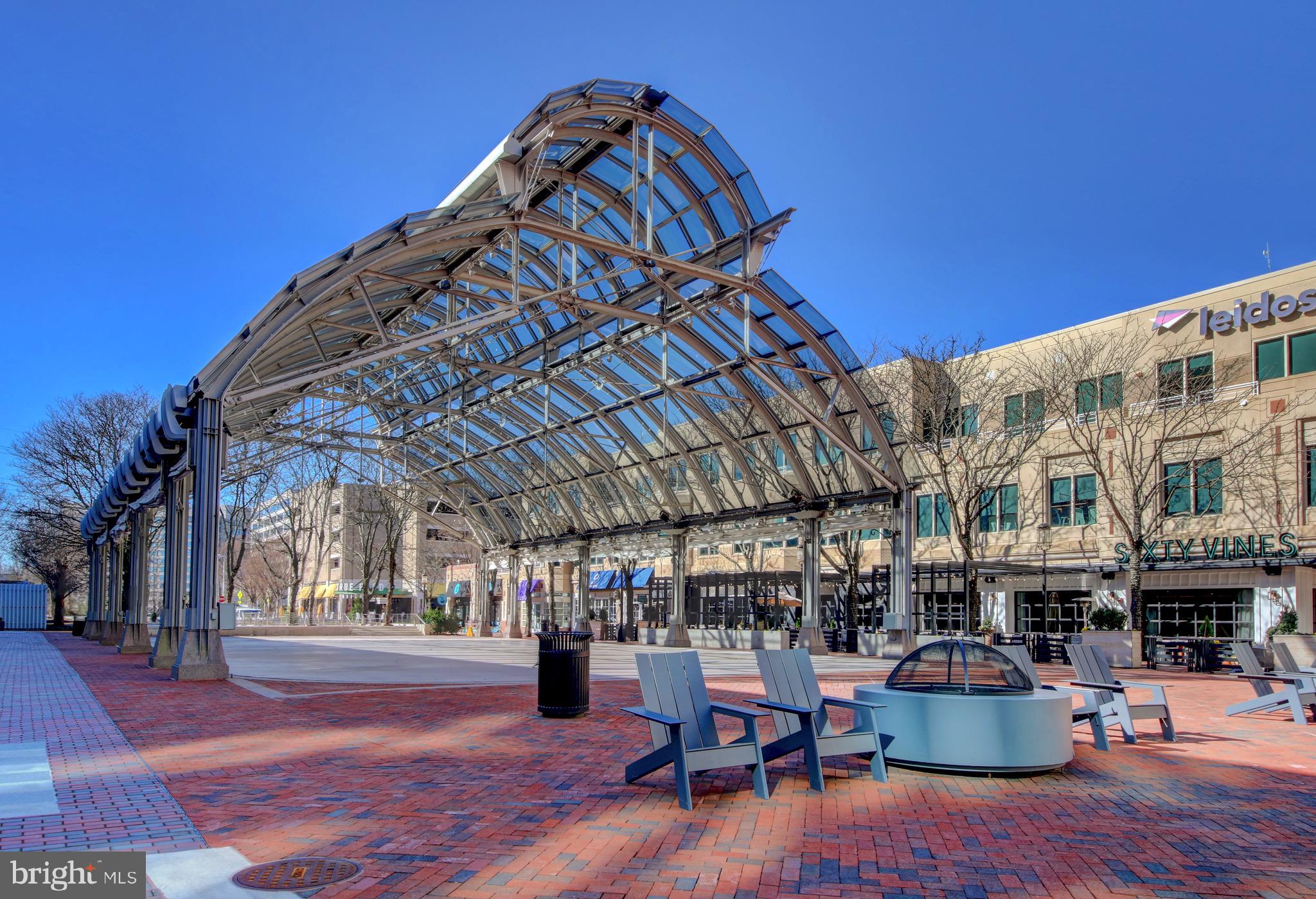 RESTON - Residential