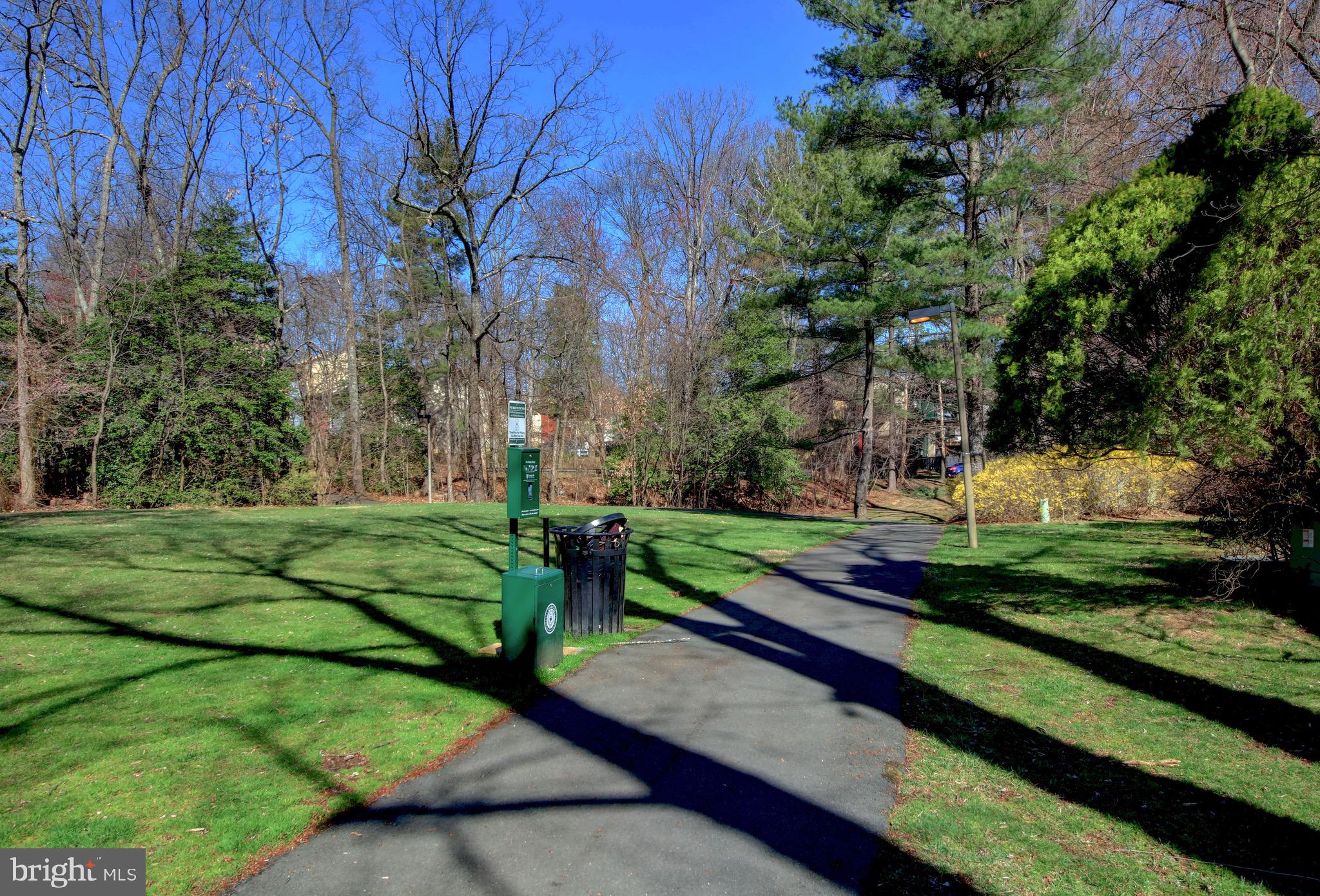 RESTON - Residential