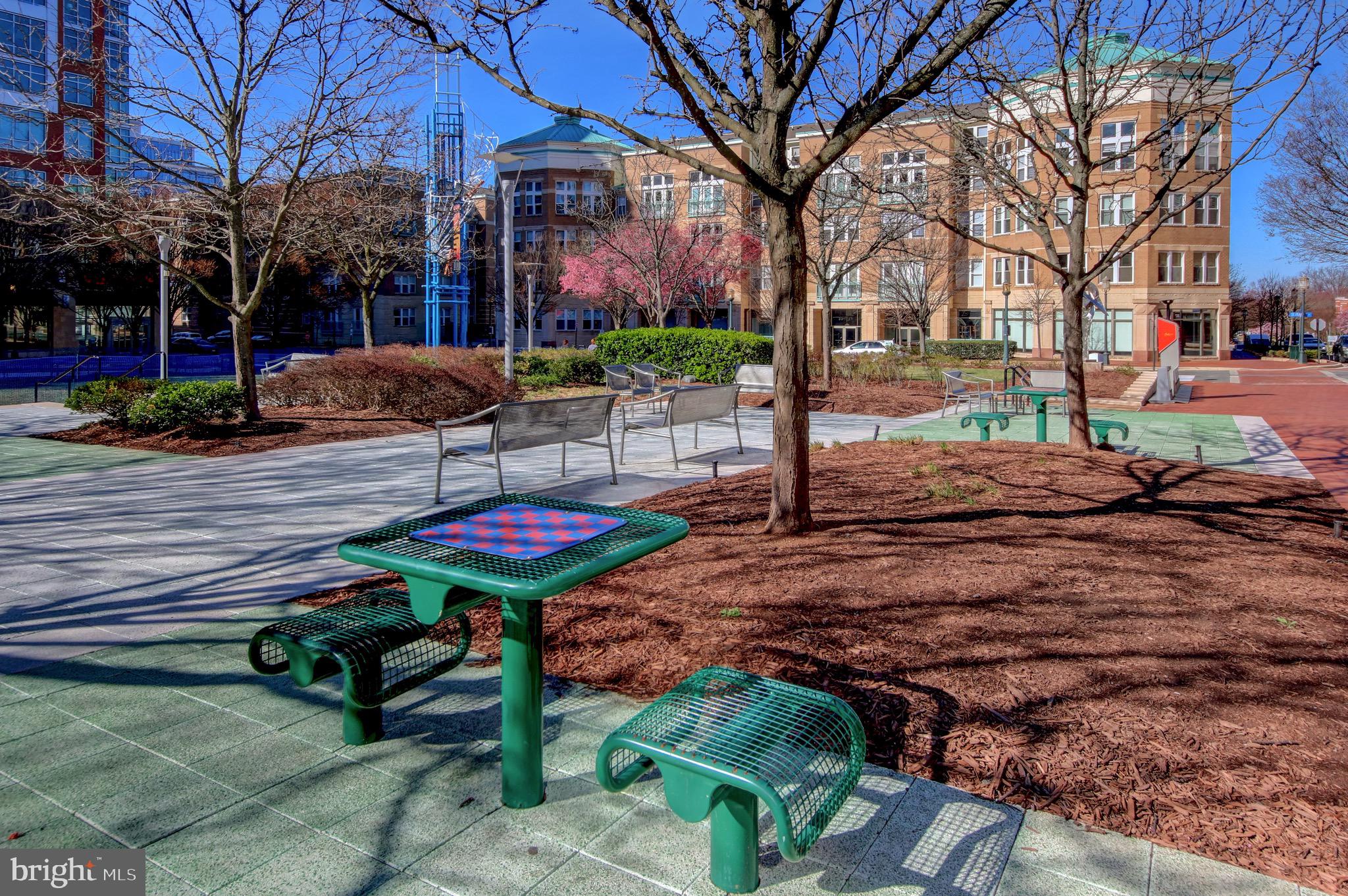 RESTON - Residential