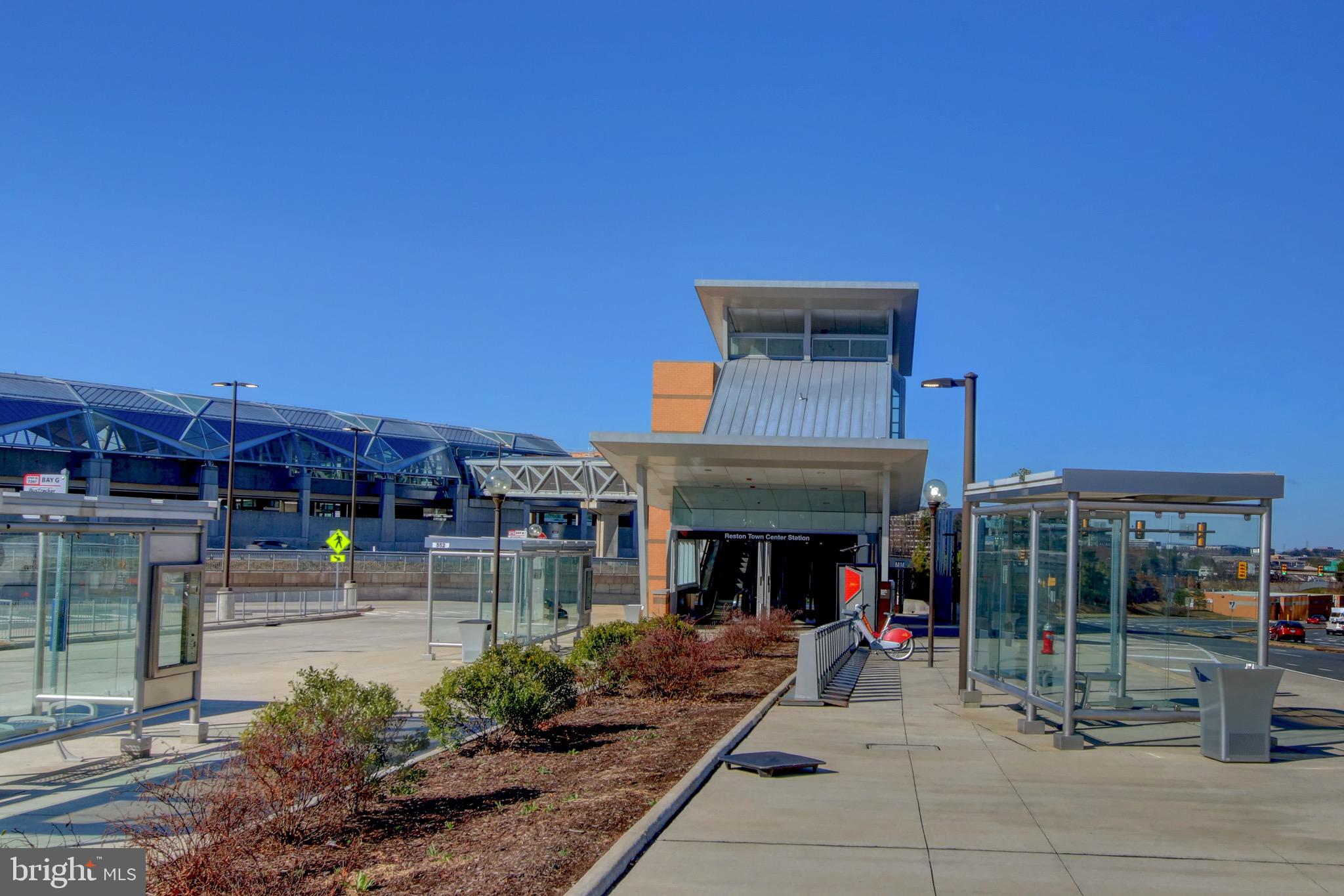 RESTON - Residential