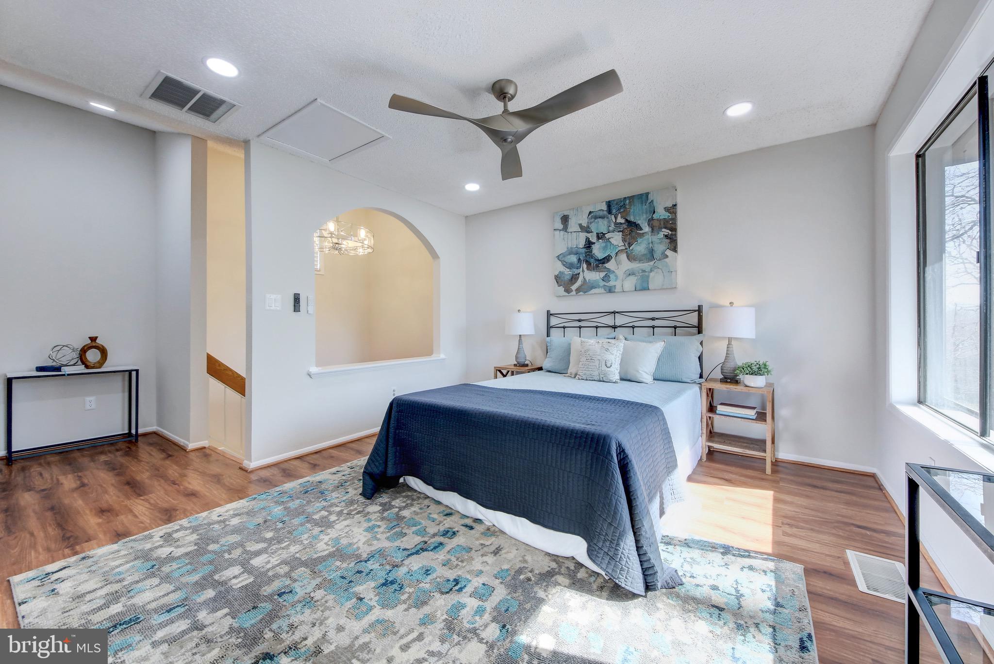 RESTON - Residential