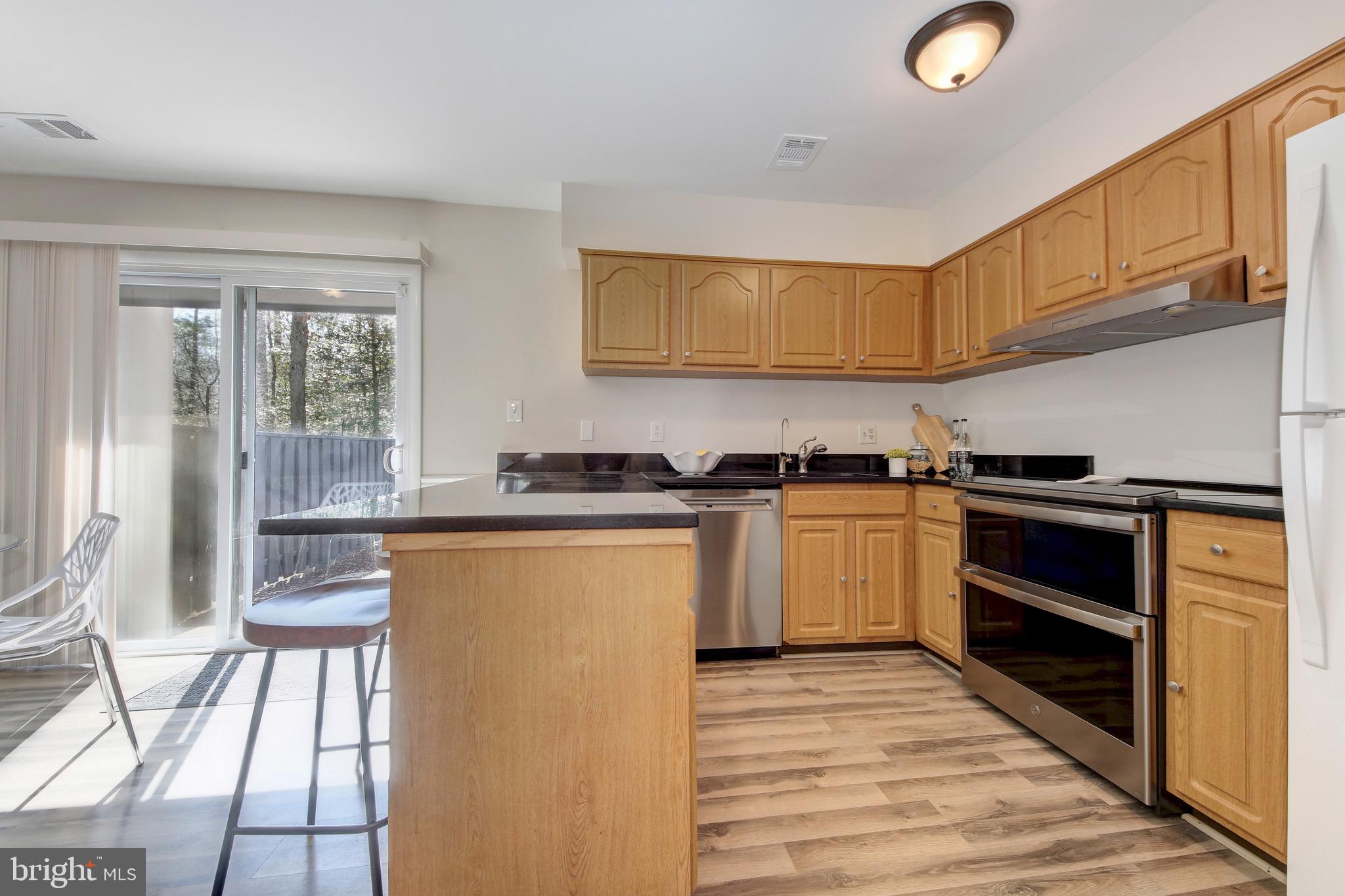 RESTON - Residential