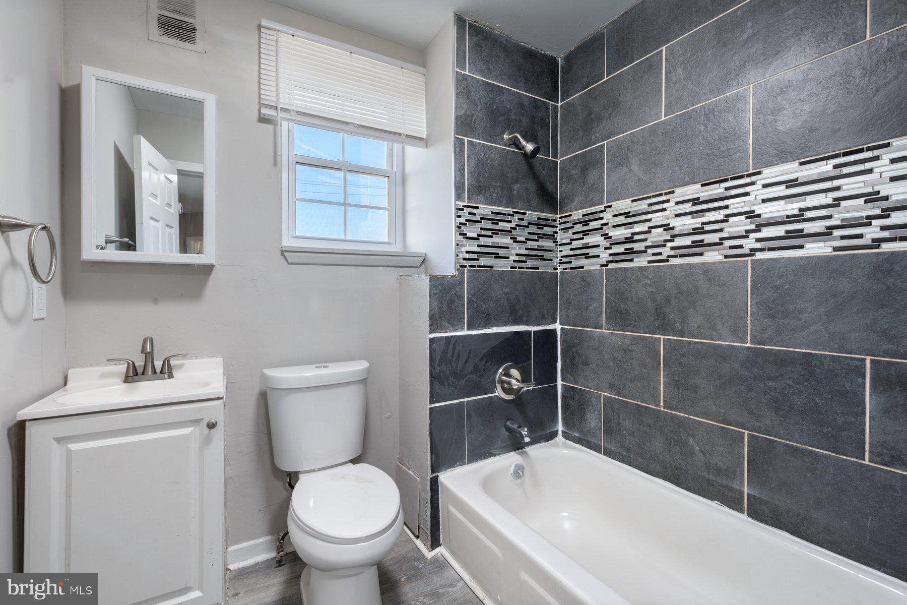 ROSEMONT - Residential