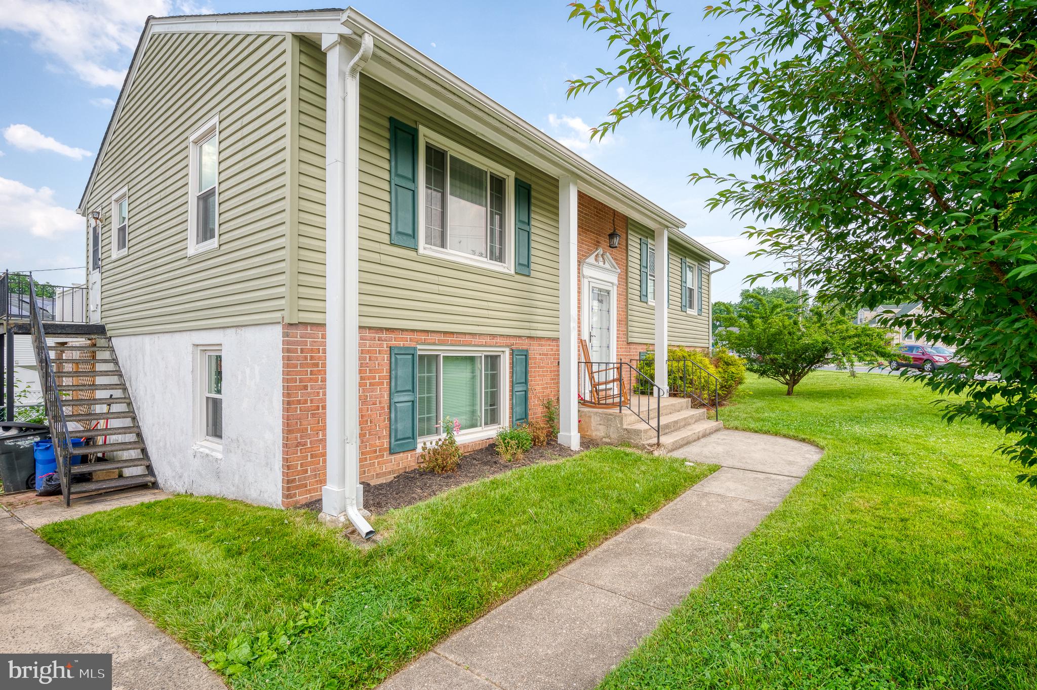 PERRY HALL ESTATES - Residential