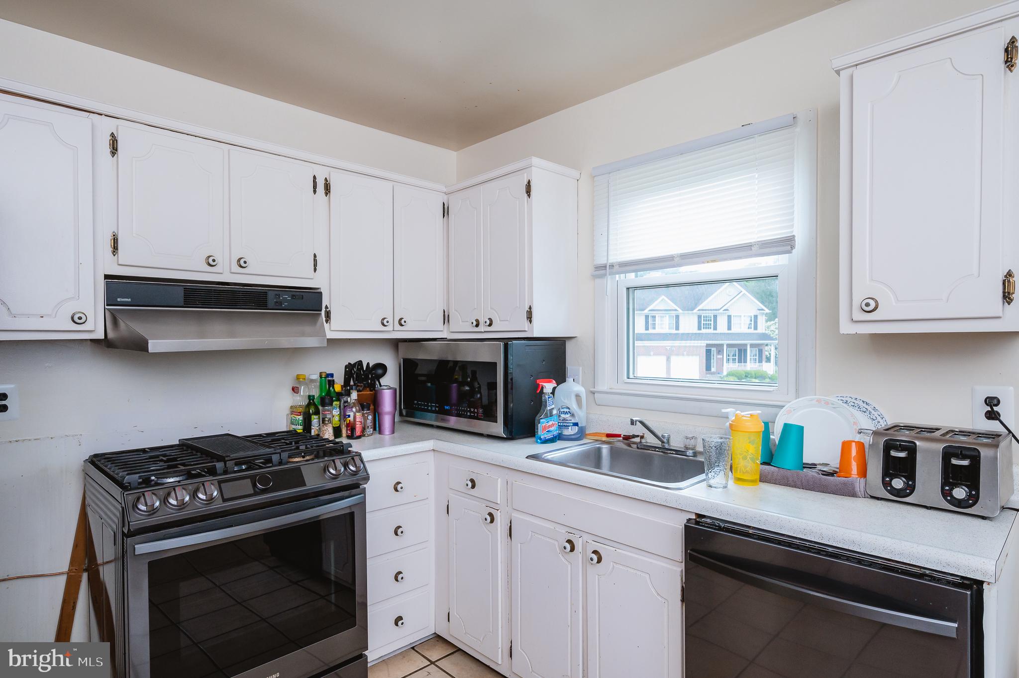 PERRY HALL ESTATES - Residential