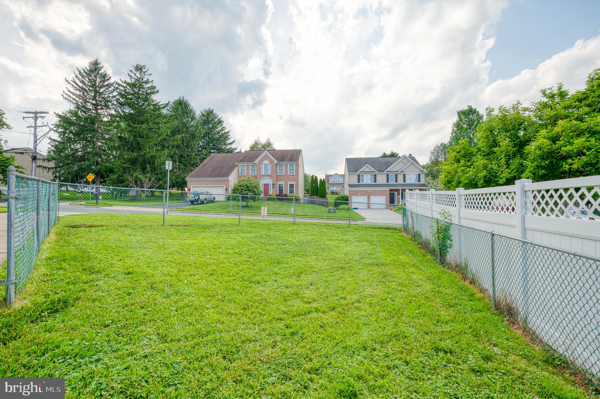 PERRY HALL ESTATES - Residential