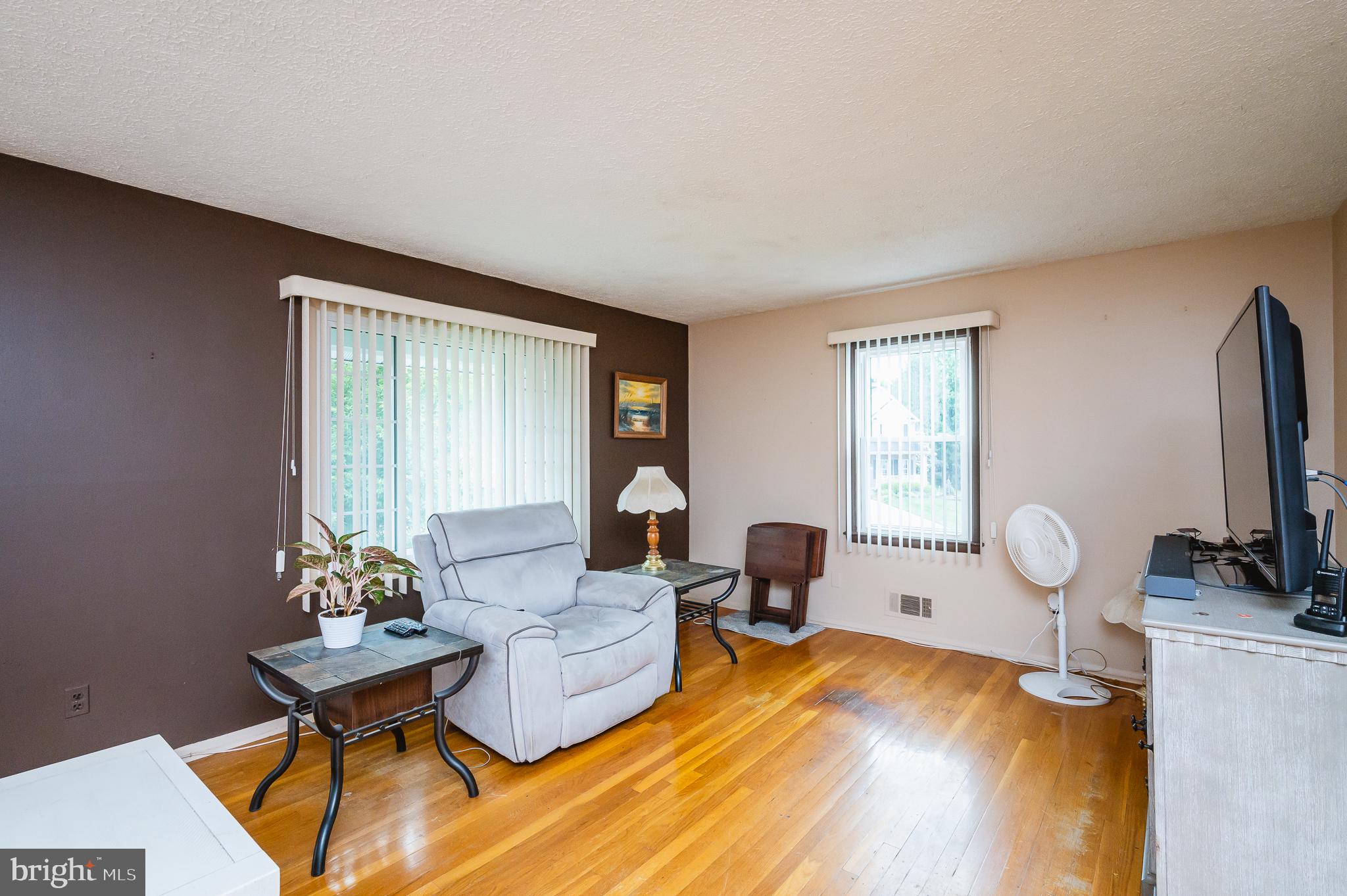 PERRY HALL ESTATES - Residential