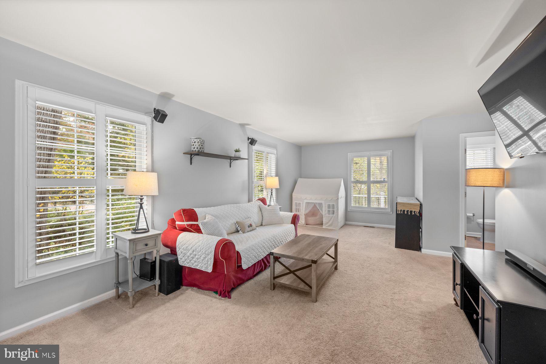 RAMPART RIDGE - Residential