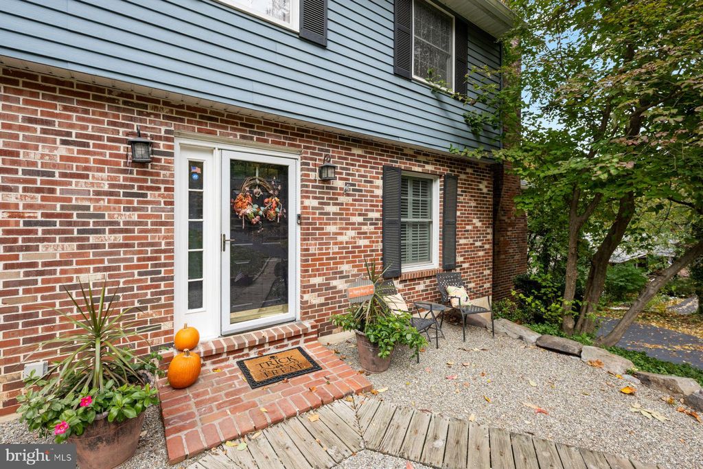 Photo of 188 Arden Road, GULPH MILLS, PA 19428 (MLS # PAMC2158696)