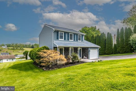 114 ARIANNA LANE COATESVILLE PA 19320